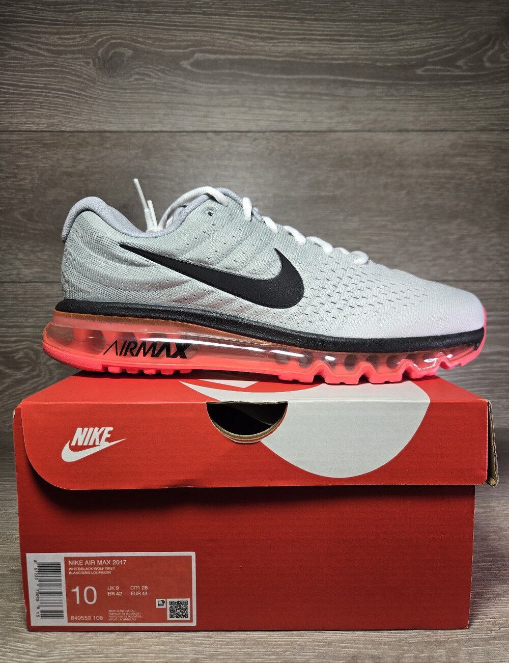 Nike Air Max 2017 Running Shoes White Black Wolf Grey 849559-106 Men’s Size 10